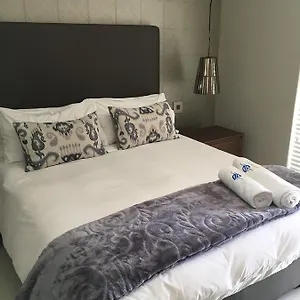 https://grand-blue-d.hotels-capetown.com